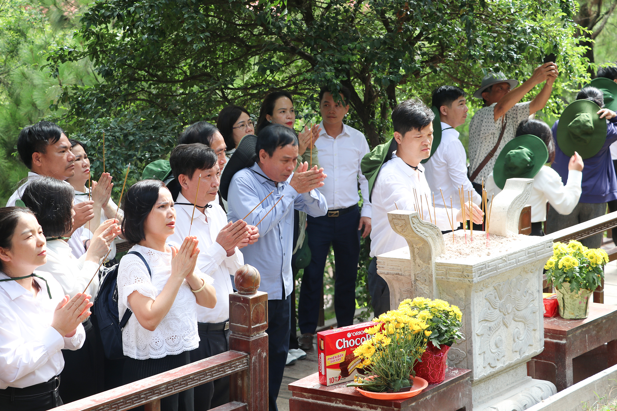 Anh-tin-bai